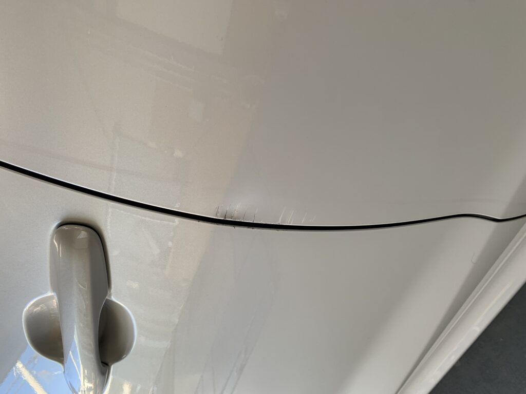 トヨタ ヤリス MXPH10 キズへこみ 板金塗装修理