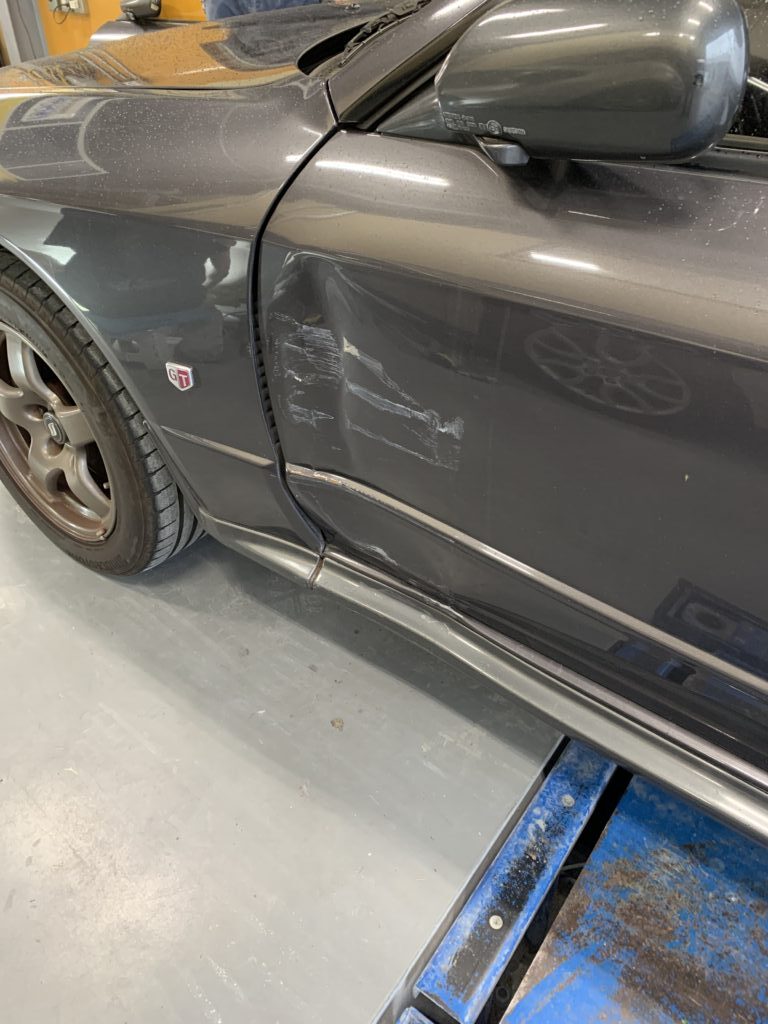 日産 R32 GT-R キズへこみ  アルミパネル 板金塗装修理