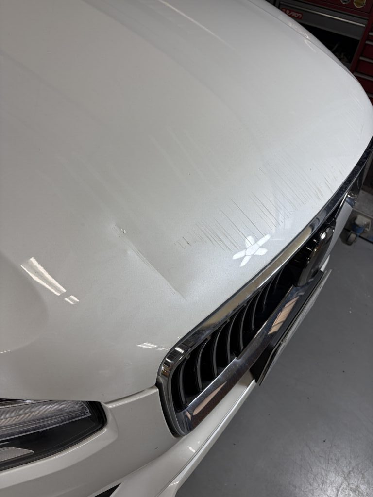 ボルボ XC90 アルミパネル キズへこみ 板金塗装修理
